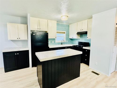340 Laveta Pass Ave, Golden, CO, 80401-4936 | Card Image