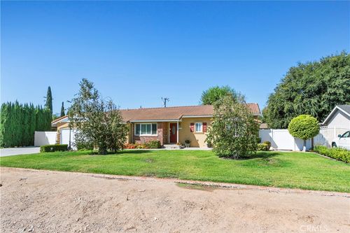 13131 Yorba St, North Tustin, CA, 92705-1871 | Card Image