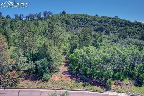 3195 Cedar Heights Dr, Colorado Springs, CO, 80904-4732 | Card Image