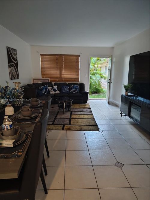 135006-1350 Ne 119th St, Miami, FL, 33161-6567 | Card Image