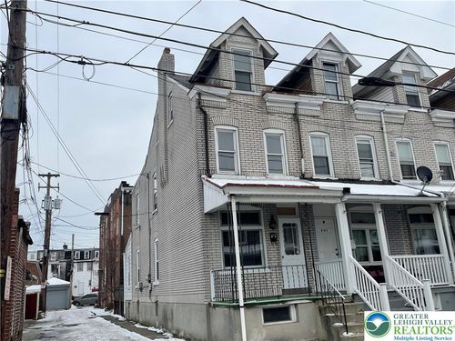 643 N New St, Allentown, PA, 18102-2222 | Card Image