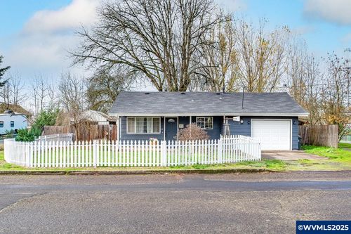 375 N 6th St, Harrisburg, OR, 97446-9618 | Card Image