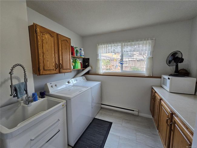 7071 Mc Dougal Pl, House other with 4 bedrooms, 3 bathrooms and 2 parking in Port Hardy BC | Image 41