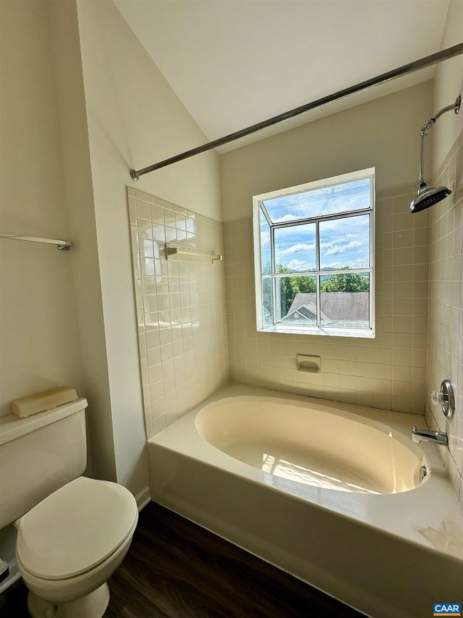 1375 Le Parc Ter, House attached with 2 bedrooms, 3 bathrooms and null parking in CHARLOTTESVILLE VA | Image 9