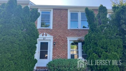 27 Beechwood Ct, Monmouth Junction, NJ, 08852-2013 | Card Image