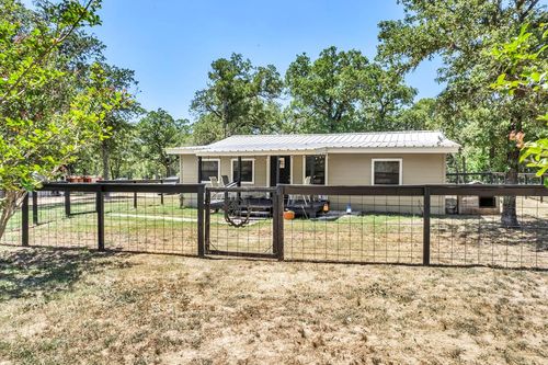 148 Milam Ln, Bastrop, TX, 78602-2967 | Card Image