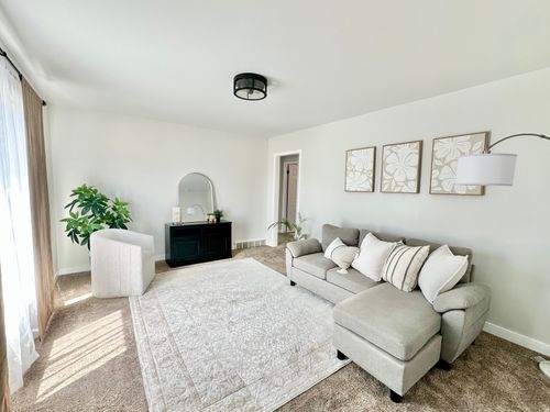 358 W 4575 S, Washington Terrace, UT, 84405-5546 | Card Image