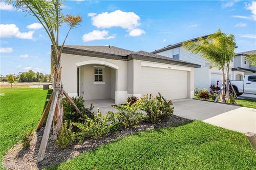 17561 Monte Isola Way, North Fort Myers, FL, 33917-2198 | Card Image