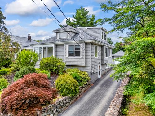 16 Beacon Ave, Auburn, ME, 04210-5002 | Card Image
