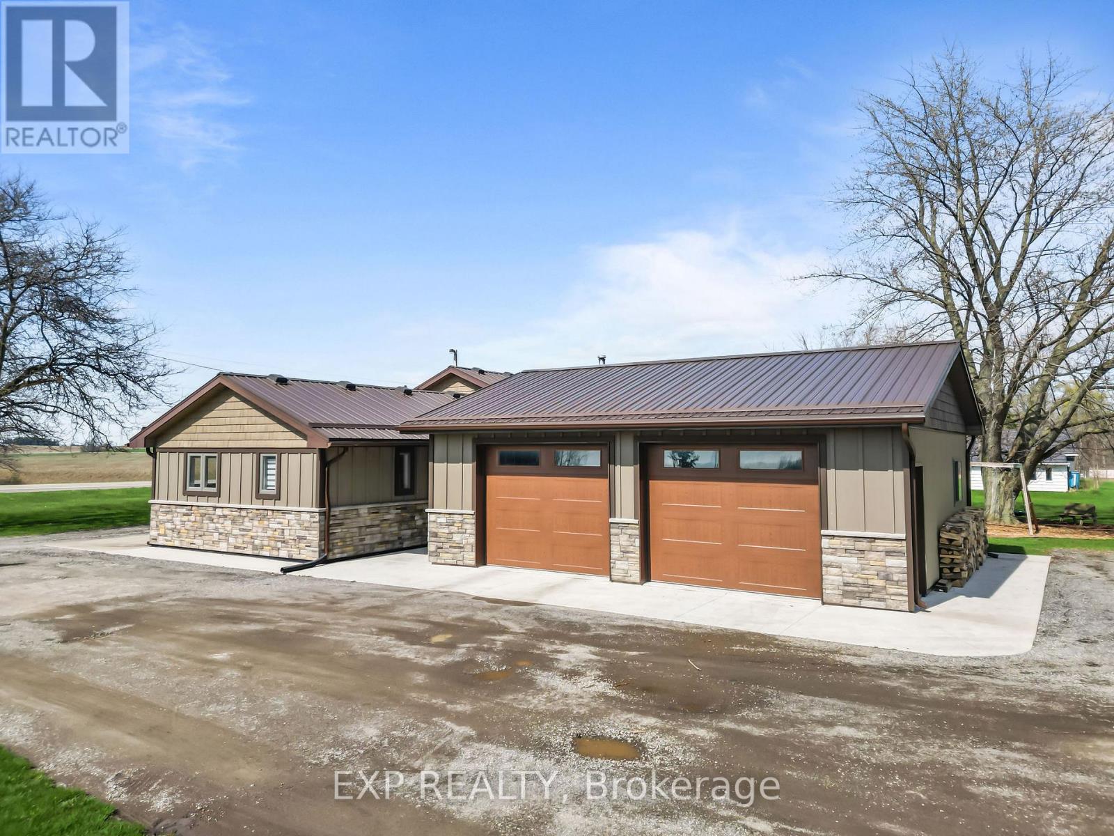Residential in Strathroy-Caradoc 2