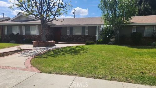 20326 Devonshire, Chatsworth, CA, 91311 | Card Image
