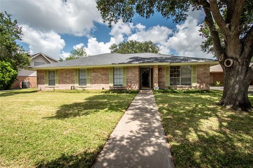 5010 Royalton Dr, Corpus Christi, TX, 78413-2710 | Card Image