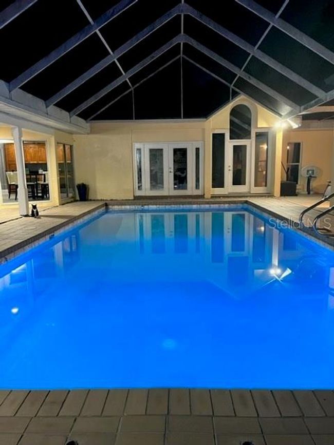 LED Light in pool | Image 46