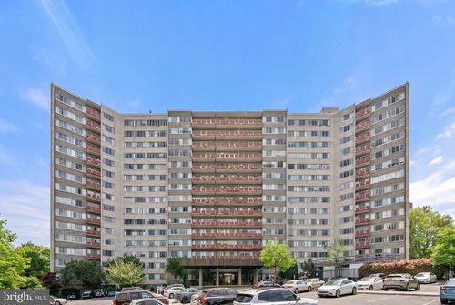 704-5340 Holmes Run Pkwy, ALEXANDRIA, VA, 22304-2819 | Card Image