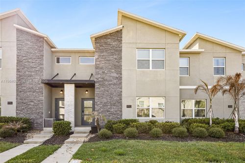 992 Leader St, DAVENPORT, FL, 33896 | Card Image