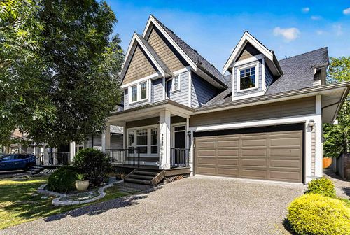 8266 211 St, Langley, BC, V2Y0E4 | Card Image