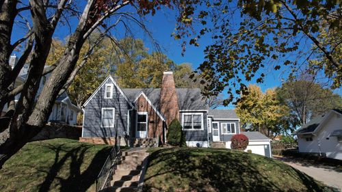 1801 W 16th St, Sioux City, IA, 51103-2808 | Card Image