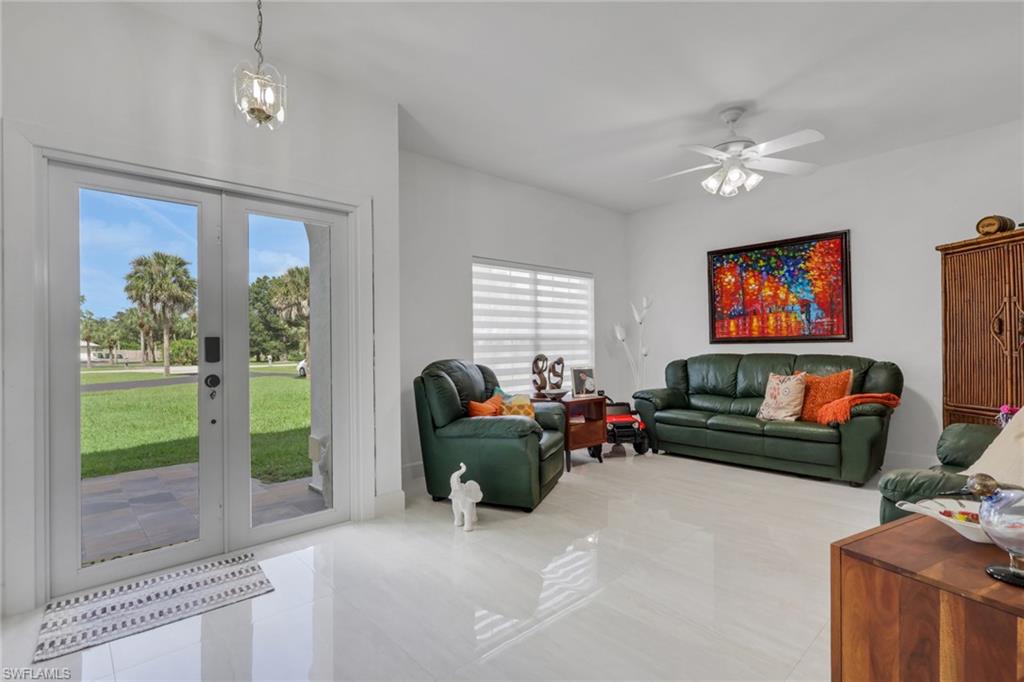 Residential in NAPLES 2