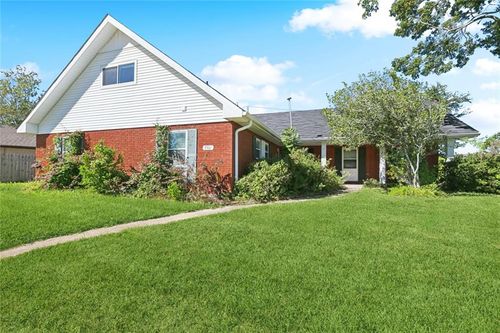 7501 Wilson St, Harahan, LA, 70123-3959 | Card Image