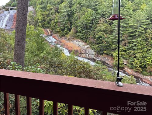 221 Toxaway Falls Dr, Lake Toxaway, NC, 28747-8708 | Card Image