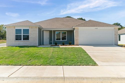 1409 Manor Ct, Searcy, AR, 72143-6755 | Card Image