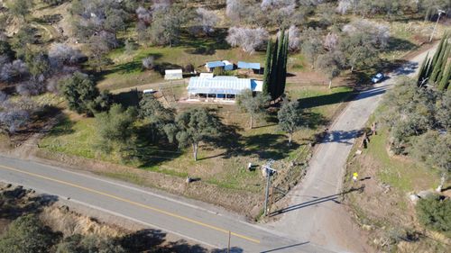 46918 Creekside Rd, Yokuts Valley, CA, 93675-9360 | Card Image