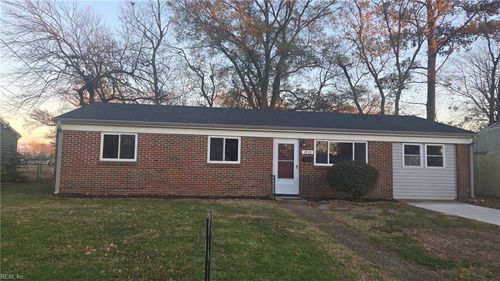 1912 Beall Dr, Hampton, VA, 23663-1108 | Card Image