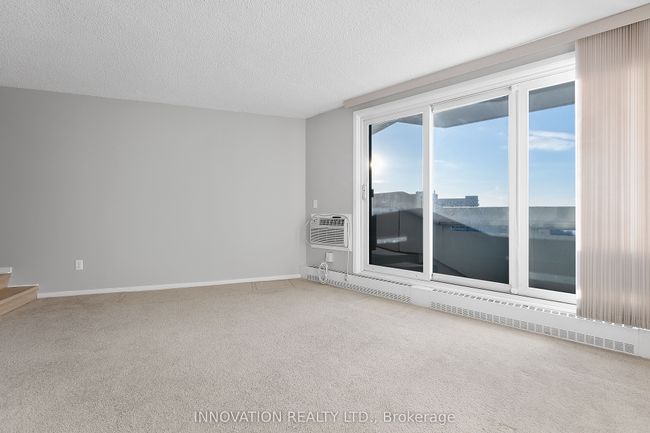 2008 - 1081 Ambleside Dr, Condo with 2 bedrooms, 1 bathrooms and 1 parking in Ottawa ON | Image 6