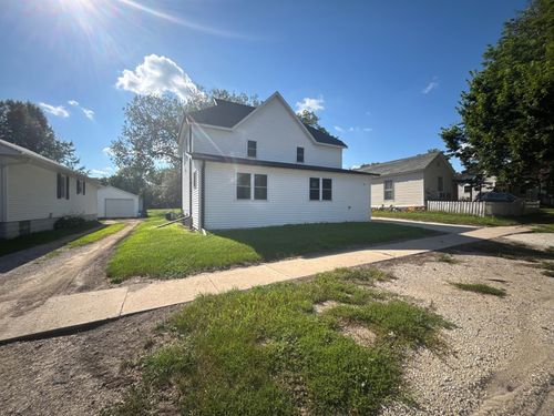 514 5th Ave Nw, Oelwein, IA, 50662-1142 | Card Image