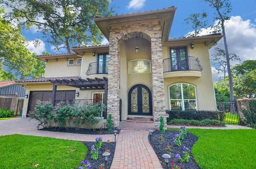 1402 Lynnview Dr, Houston, TX, 77055-3426 | Card Image