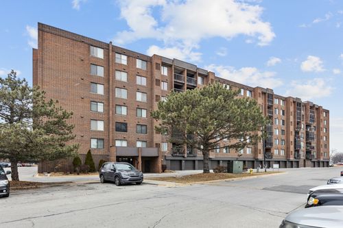 apt-236-500 Park Ave, Calumet City, IL, 60409-5032 | Card Image