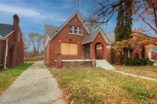 18659 Goulburn St, Detroit, MI, 48205-2652 | Card Image