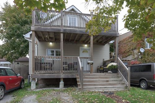 29 Russell Ave, St. Catharines, ON, L2R1V4 | Card Image