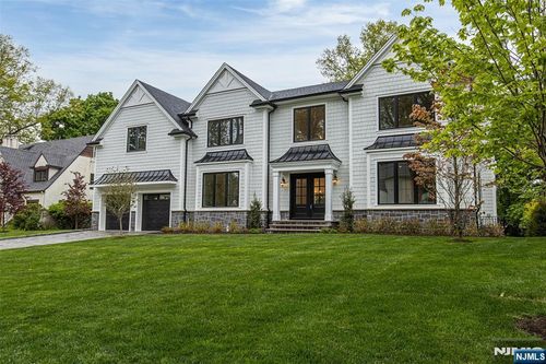 22 Northwood Ave, Demarest, NJ, 07627-1628 | Card Image