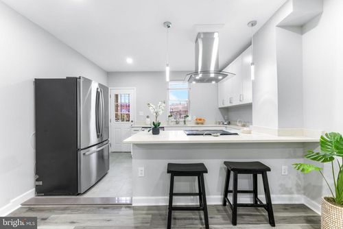 434 Ilchester Ave, BALTIMORE, MD, 21218-4433 | Card Image