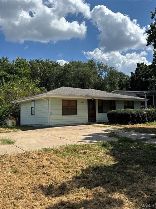 2166 N Warson Road, St Louis, MO, 63114 | Card Image