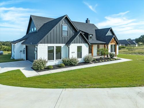 5219 Old Dennis Rd, Weatherford, TX, 76087-0624 | Card Image