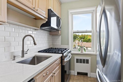 apt-4d-30 E Hartsdale Ave, Hartsdale, NY, 10530-2738 | Card Image