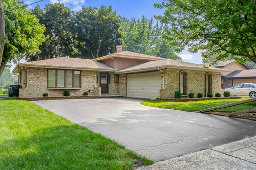2205 182nd St, Lansing, IL, 60438-1744 | Card Image