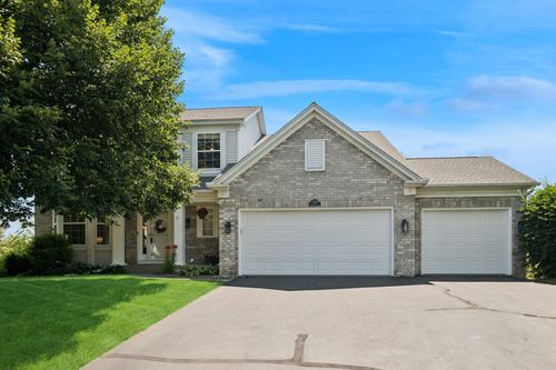 13186 Elderberry Ct, Apple Valley, MN, 55124-4236 | Card Image