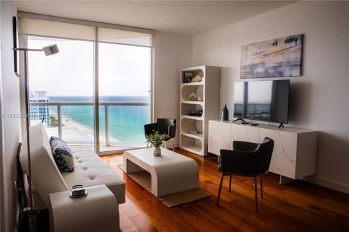 apt-2311-6365 Collins Ave, Miami Beach, FL, 33141-9617 | Card Image