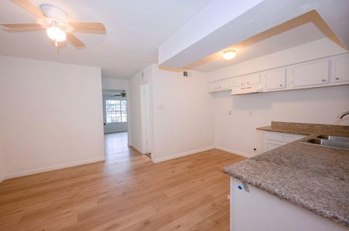 12048 Beechnut St, Houston, TX, 77072-4040 | Card Image