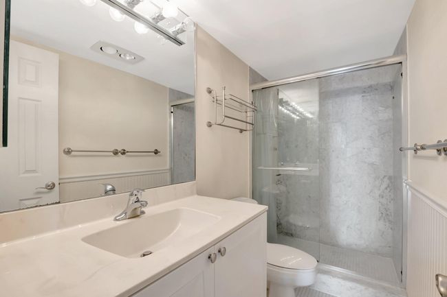 PH10 - 4750 S Ocean Blvd, Condo with 2 bedrooms, 2 bathrooms and null parking in Highland Beach FL | Image 25