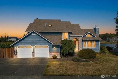 2931 142nd St Ne, Marysville, WA, 98271-8216 | Card Image