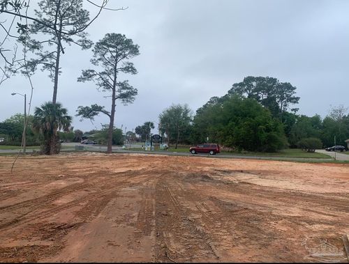 5000 Shoshone Dr, Pensacola, FL, 32507-8708 | Card Image