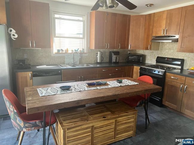 1637 Broad St, House other with 3 bedrooms, 2 bathrooms and null parking in Bloomfield NJ | Image 45