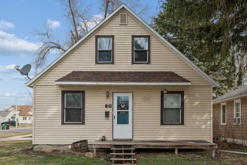 205 E 11th St, Fairmont, MN, 56031-2604 | Card Image