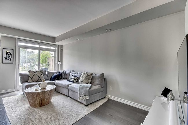 01 - 198 Pine Grove Rd, Condo with 2 bedrooms, 2 bathrooms and 2 parking in Vaughan ON | Image 11