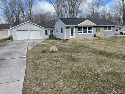 3378 Clyde Dr, Burtchville, MI, 48059-2526 | Card Image