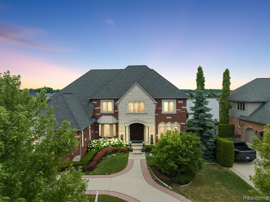 Stoneridge Dr, Northville, MI 48168 #1